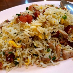 ข้าวผัดหมูแดง