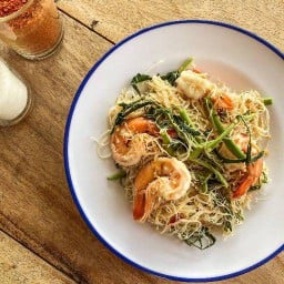 หมี่กระเฉดหมึก LM