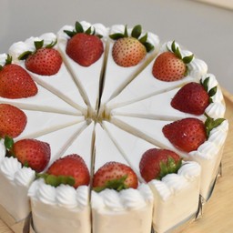 สตอเบอรี่ช๊อตเค้ก