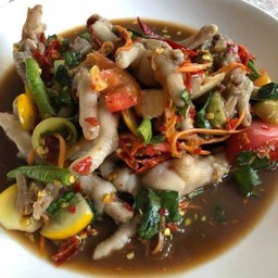 ยำปลาร้าตีนไก่