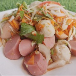 ยำลูกชิ้นรวม