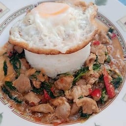 กระเพราหมูชิ้น