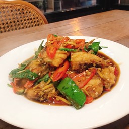 ผัดฉ่าปลากะพง