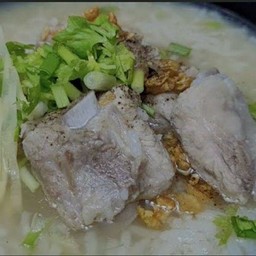 ข้าวต้มกระดูกหมู