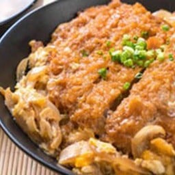 ข้าวหมูทอดทงคัตสึ