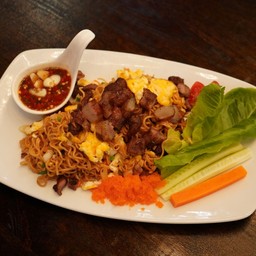 ไวไวผัดหมูแดดเดียวไข่กุ้ง