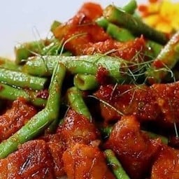 พริกแกงสามชั้น