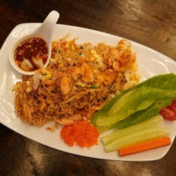 ไวไวผัดแซลมอนไข่กุ้ง