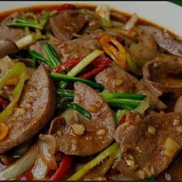 ตับหมูผัดพริกเผา ราดข้าว