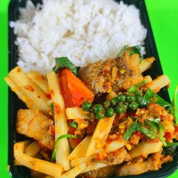 ผัดหน่อไม้ปลากระพง