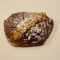 Croissant Hazelnut Chocolate