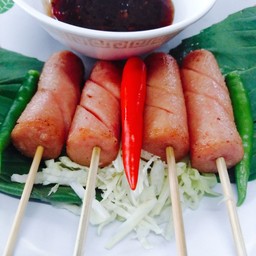 ไส้กรอกแหนมไก่