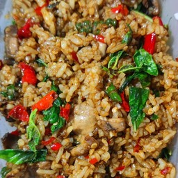 ข้าวผัดขี้เมากบ