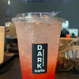 สตอเบอรี่โซดา
