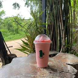 สตอเบอรี่สมูตตี้