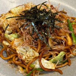 B11 Buta Yakisoba ยากิโซบะหมู