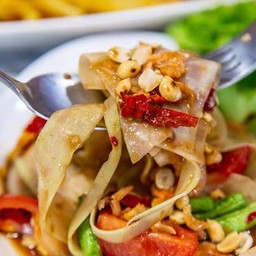 ตำหอยดอง เส้นหลวงพระบาง