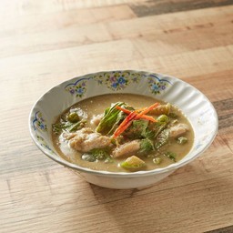 แกงเขียวหวานลูกชิ้นปลากราย