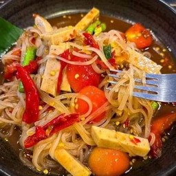 ตำเส้นเล็กหมูยอ