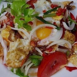 ยำไข่ดาว
