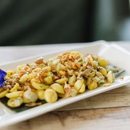 แป๊ะก๊วยคั่วเกลือ