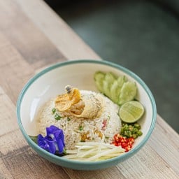 ข้าวผัดปลาสลิด