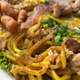 ก๋วยเตี๋ยวคั่วไก่เส้นโซบะ