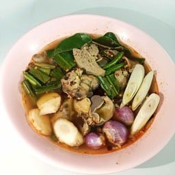 ต้มยำเครื่องในไก่