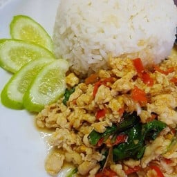 ข้าวกะเพราไก่