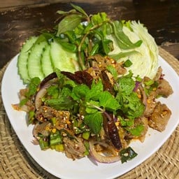 หมูน้ำตก