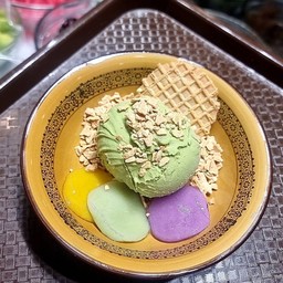 ชาเขียว โคนป่น วาฟเฟิล โมจิ