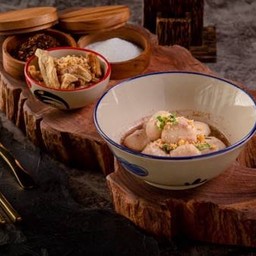 10.ลูกชิ้นหมูลวก