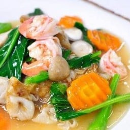 อีหลีบ่