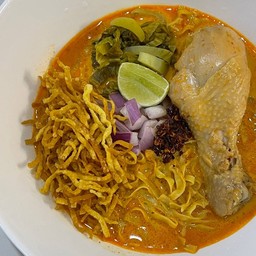 ข้าวซอยน่องไก่