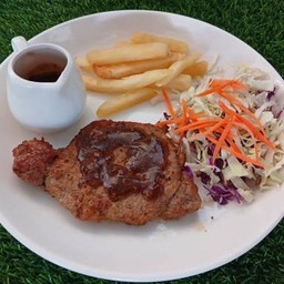 สเต็กหมูพริกไทยดำ