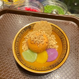 ไอติมชาไทย วาฟเฟิล โคนป่น โมจิ