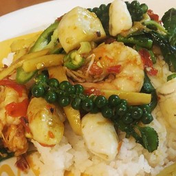 ข้าวราดผัดขี้เมา