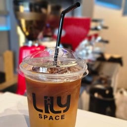 Lily Space Cafe บ้านโป่ง