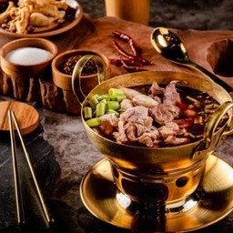 4.เกาเหลาหม้อไฟหมูรวม