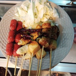 ลูกชิ้นทอดแสนแซ่บ by ยำแสนแซ่บ