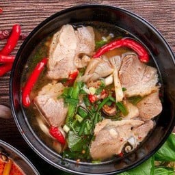 ต้มแซ่บหมู