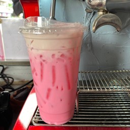 นมชมพูเย็น ICED PINK MILK