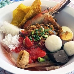 เย็นตาโฟทะเลเดือด สัตหีบ สัตหีบ