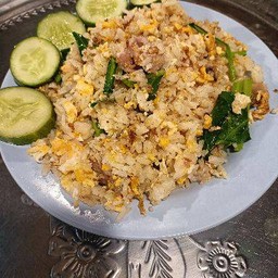 ข้าวผัดปลาเค็ม(ปลาอินทรีย์)