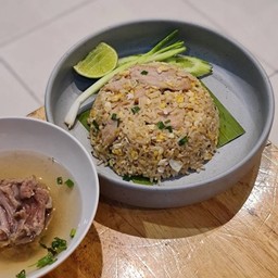 ข้าวผัดหมูนุ่ม