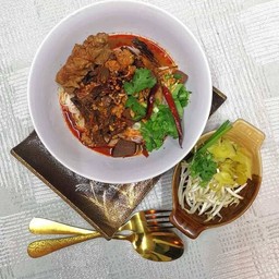 น้ำเงี้ยวเจียงฮาย&กับแกล้ม