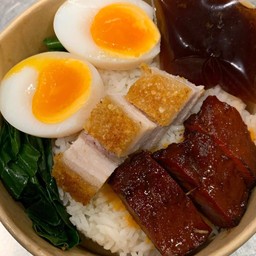 ข้าวหมูกรอบและหมูแดงฮ่องกง