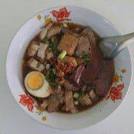 เกาเหลาก๋วยจั๊บ