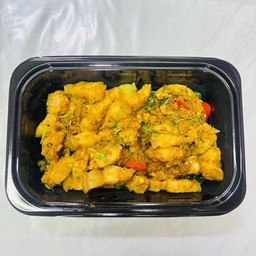 สามชั้นเครื่องแกง