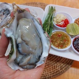 หอยนางรมเกาหลีทรงเครื่อง (ตัวละ)